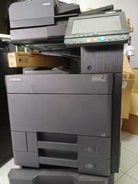 FOTOCOPIADORA A CORES KYOCERA 4552 CI .