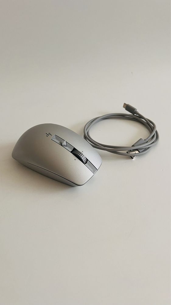 Vendo Rato HP Wireless Silver 930 Creator
