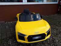 Auto na Akumulator Samochód  Audi PREZENT na ROCZEK -  MOTOSALON TOYS