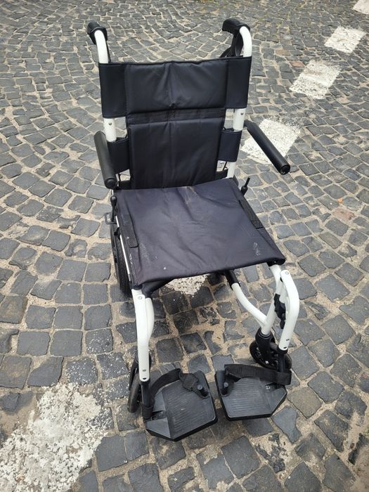 Transportowy wózek inwalidzki Vermeiren Bobby Evo