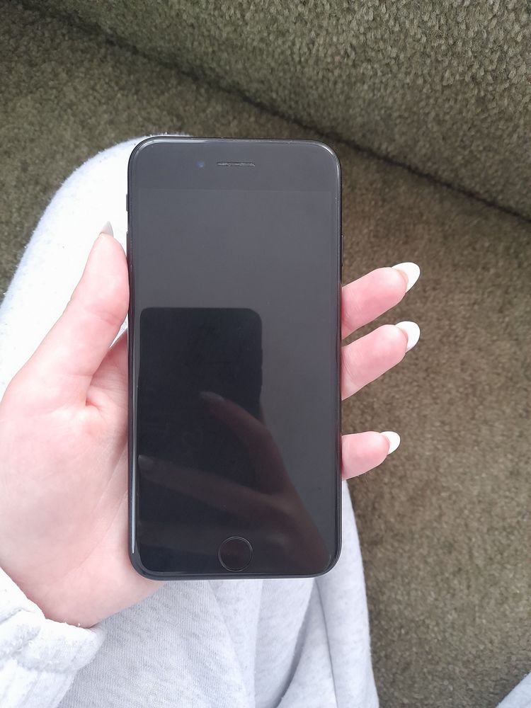 Iphone se 2020 64 всі сім приймає