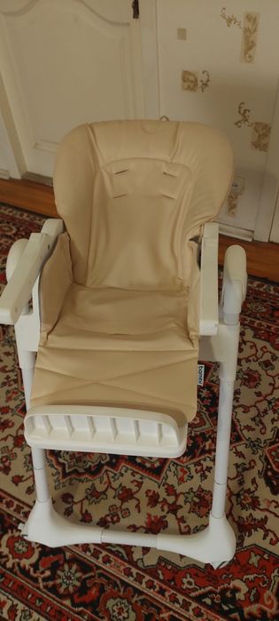 Крісло для годування