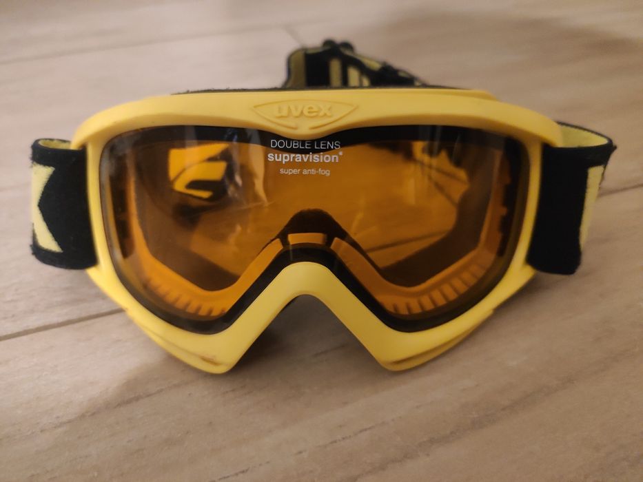 Очки горнолыдные uvex