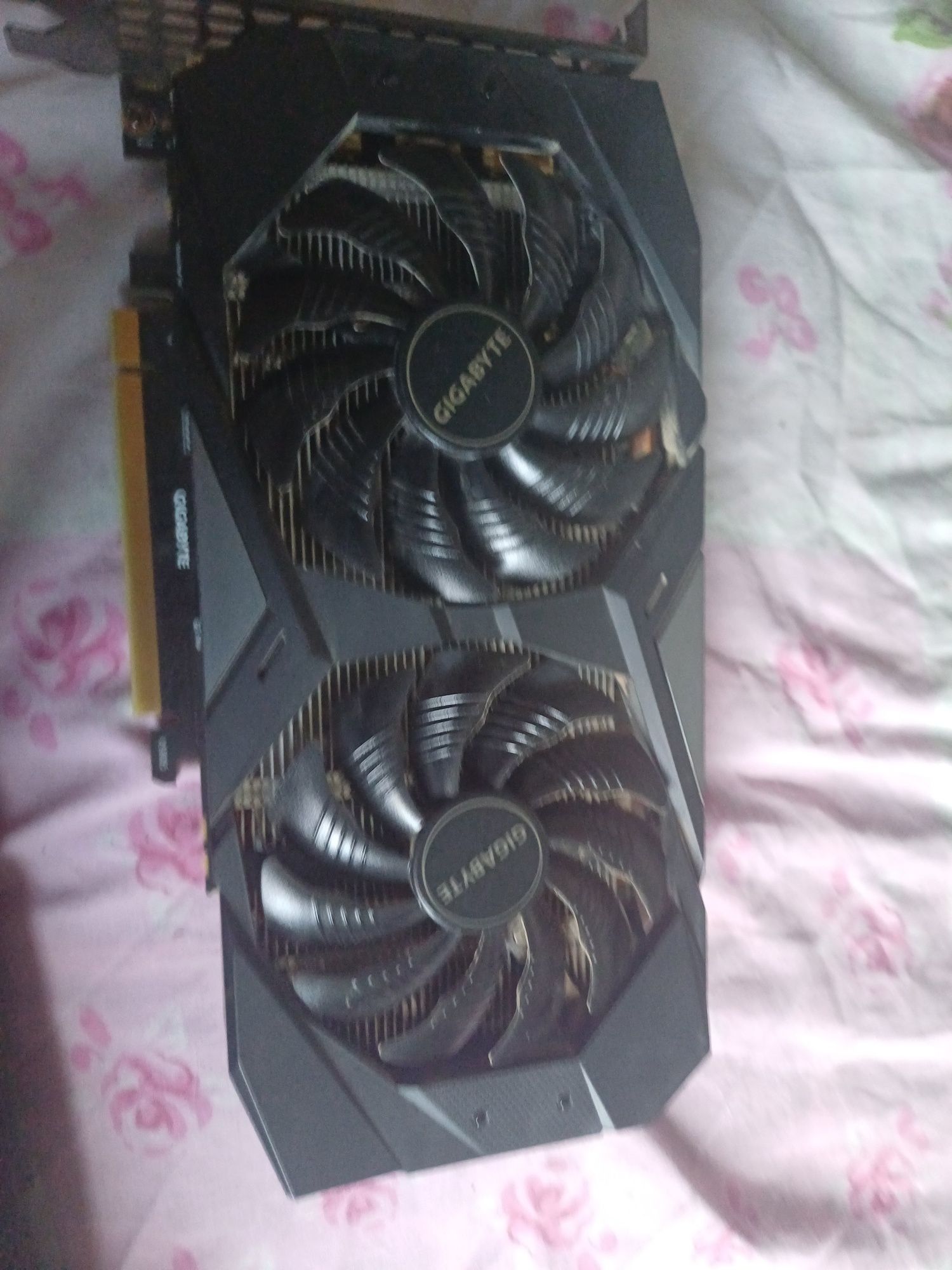 Продам відіокарту GIGABYTE GeForce GTX 1650 4GB