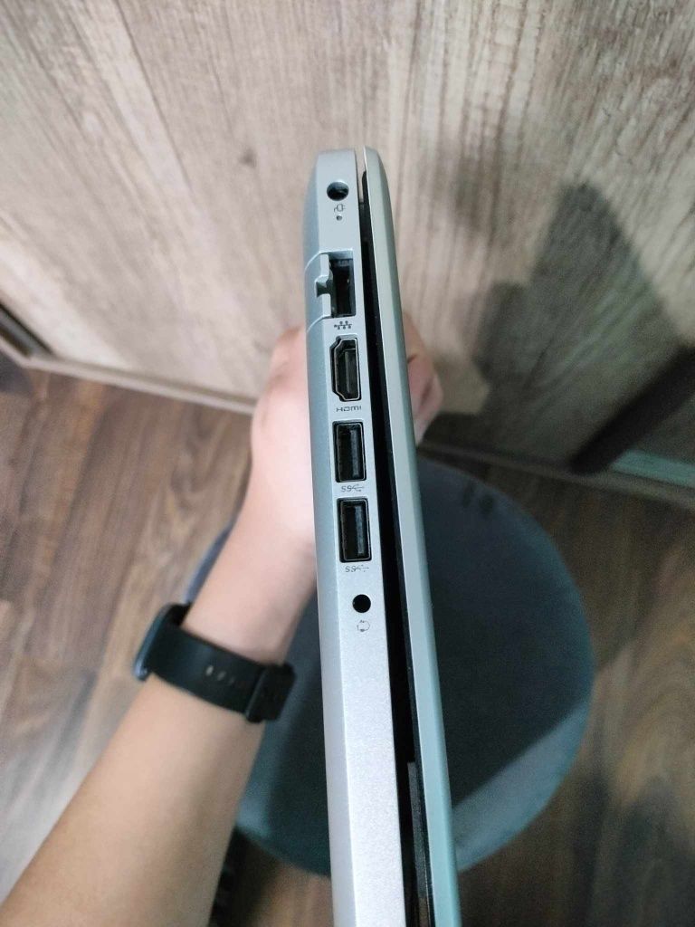 Do sprzedania laptop: HP model 15-db1049nw