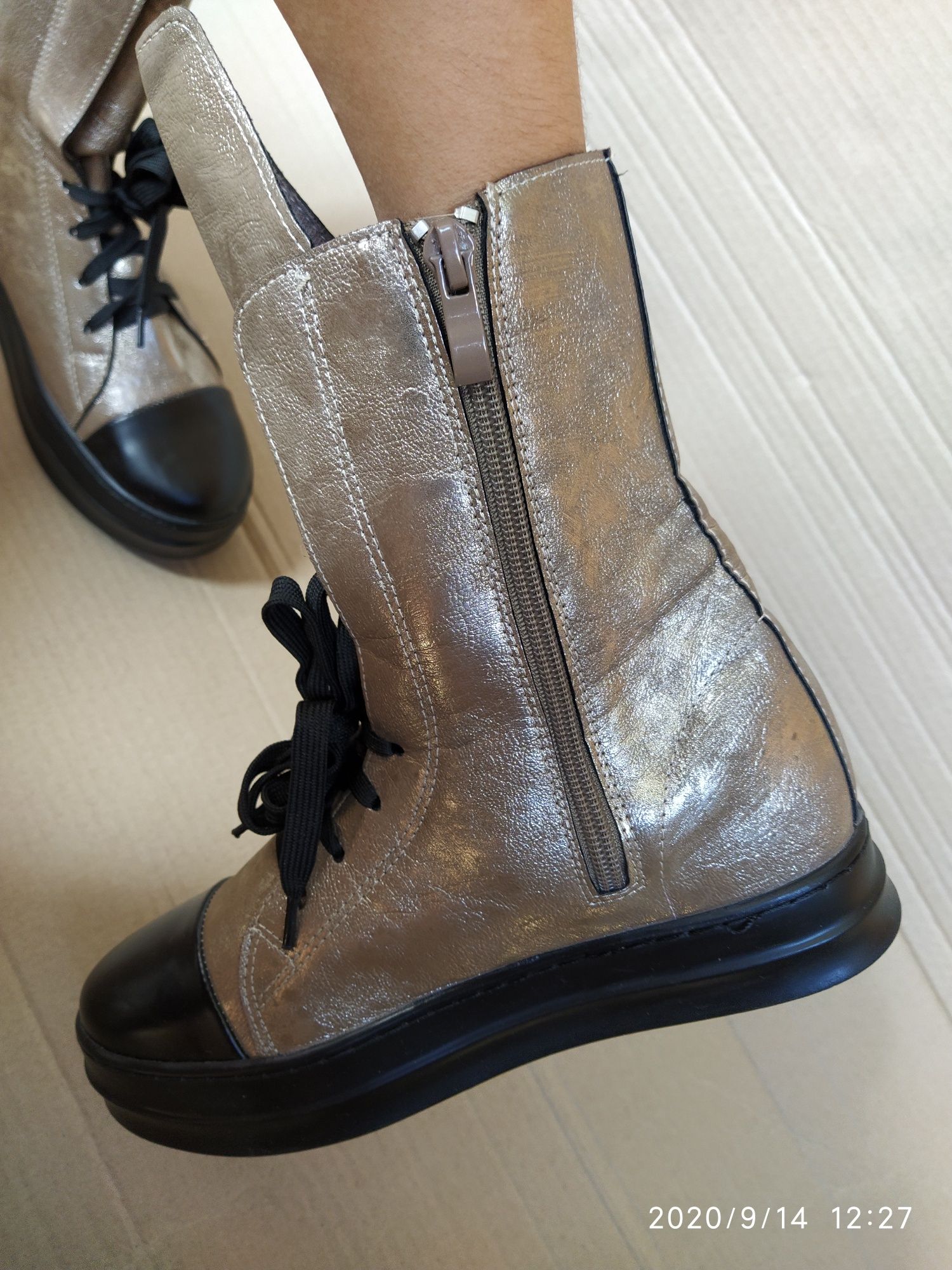 Fersini новые блестящие серебристые кеды ботинки сапожки, стелька 24,2