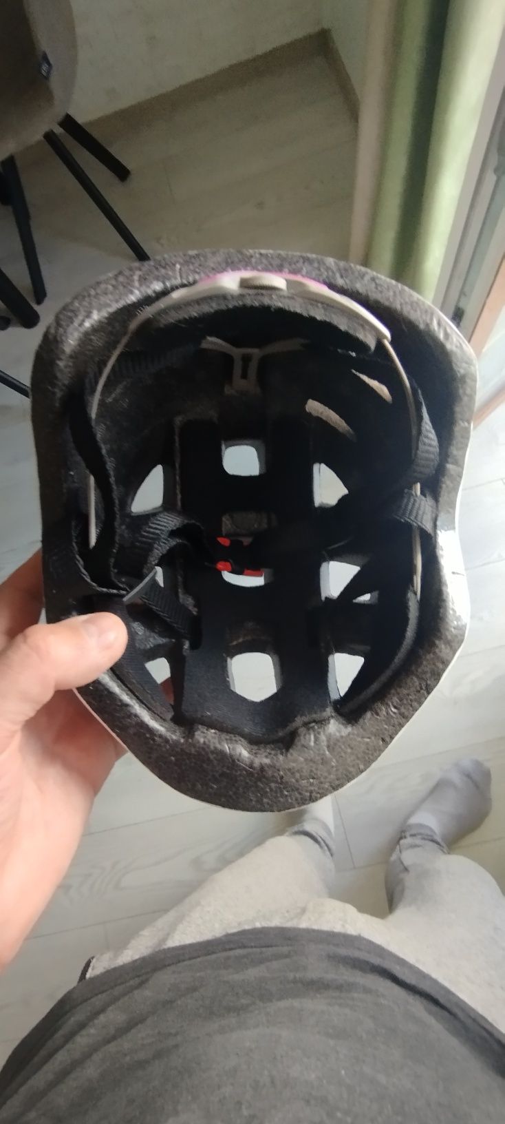 Продам шлем для велосипеду самокату ролеків..