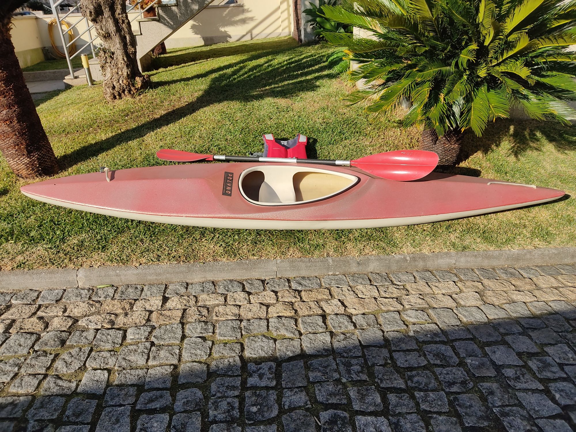 Canoa para criança