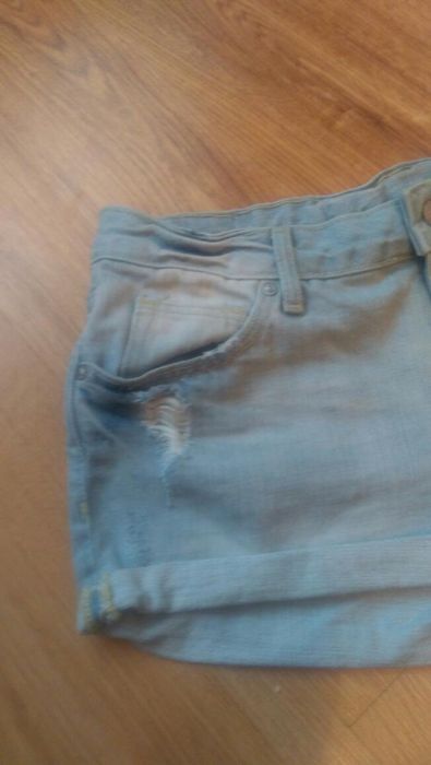 Spodenki jeansowe H&M Divided