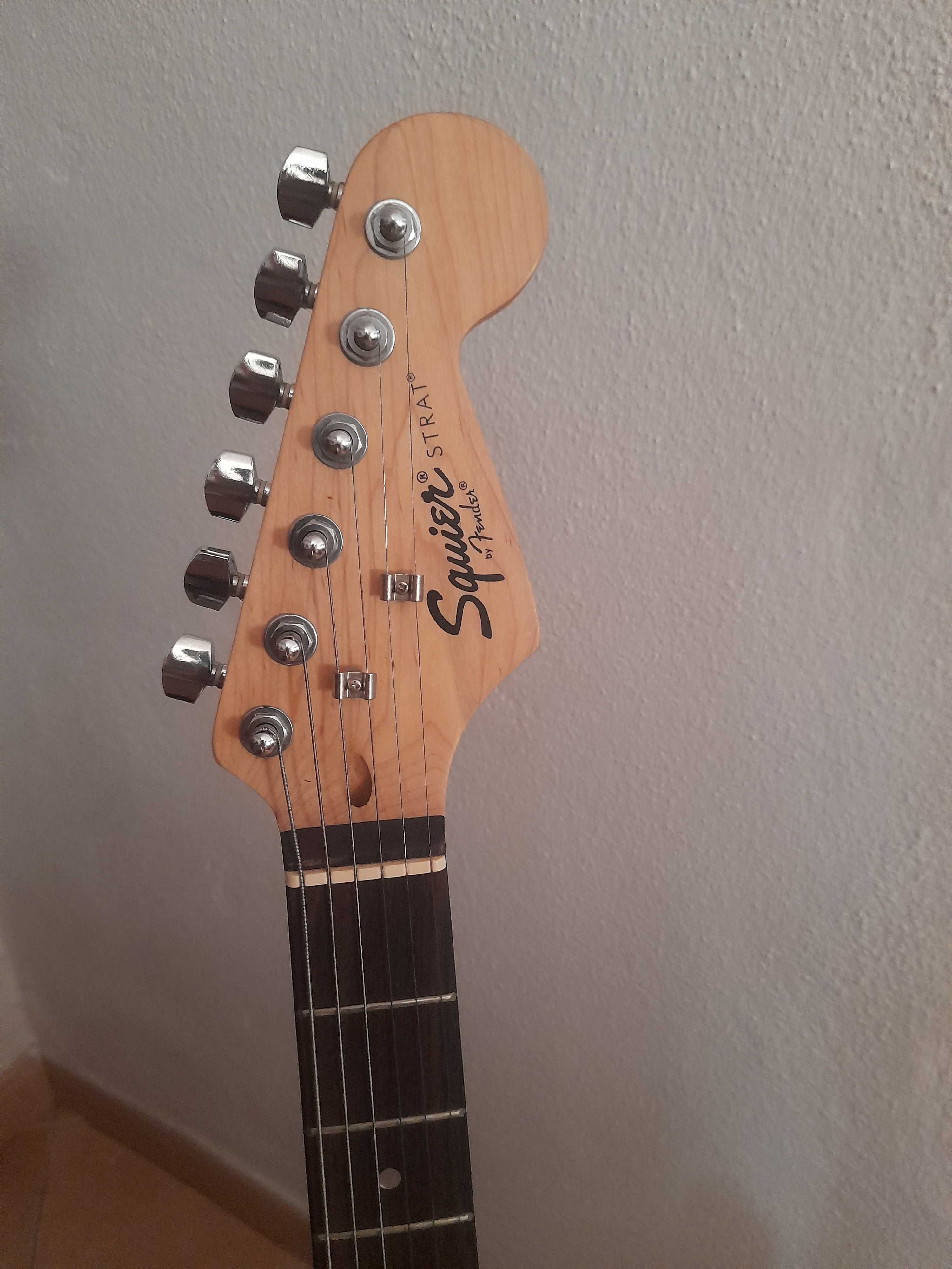 Guitarra Squier Strat