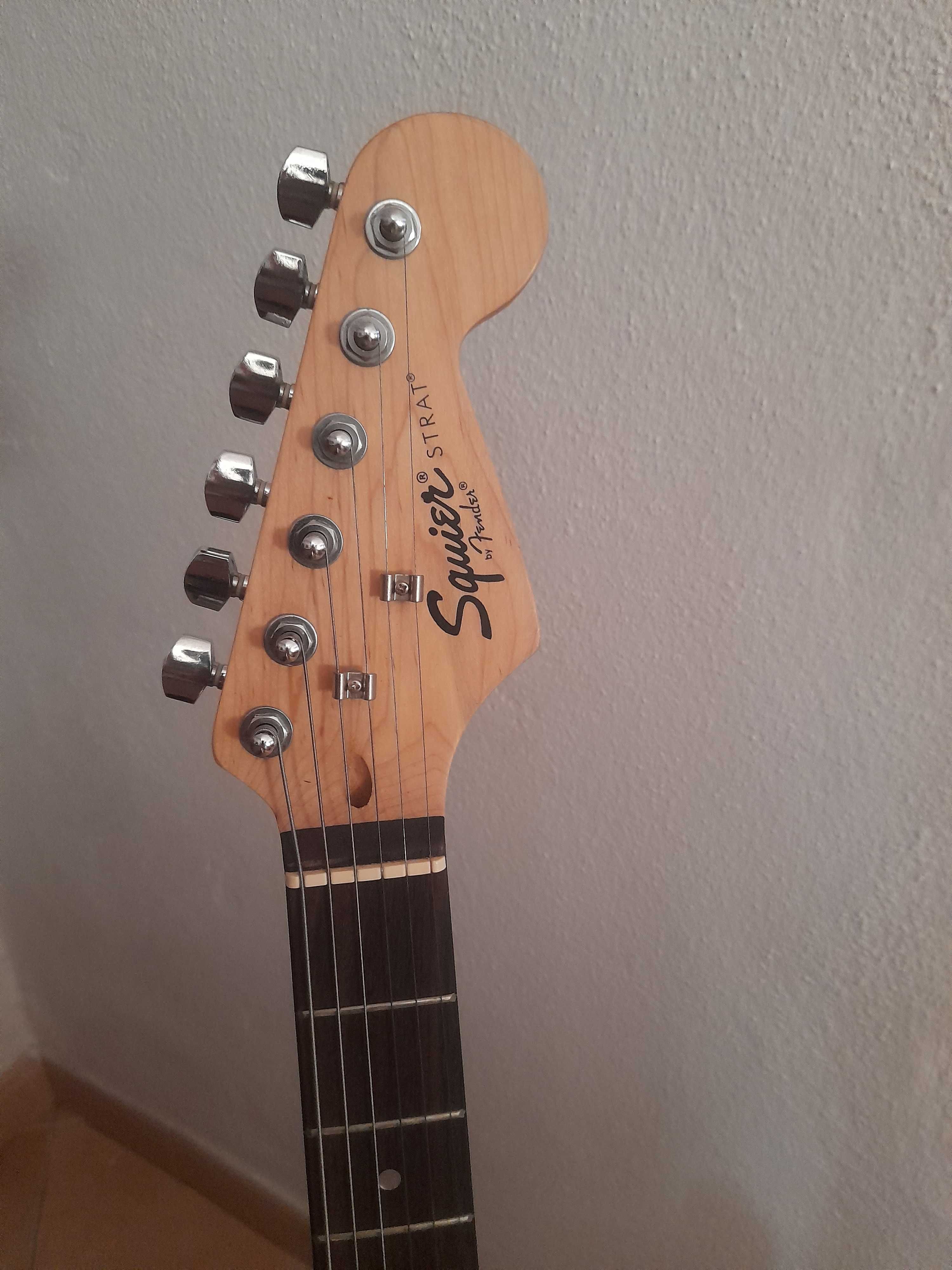 Guitarra Squier Strat