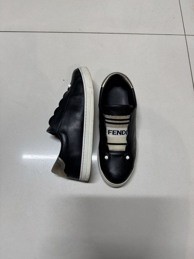 Оригінальні сліпони FENDI.
