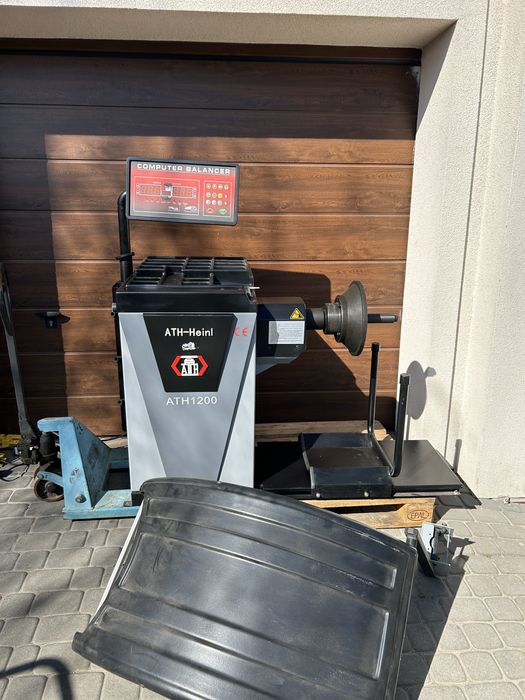 Wyważarka do kół ATH 1200