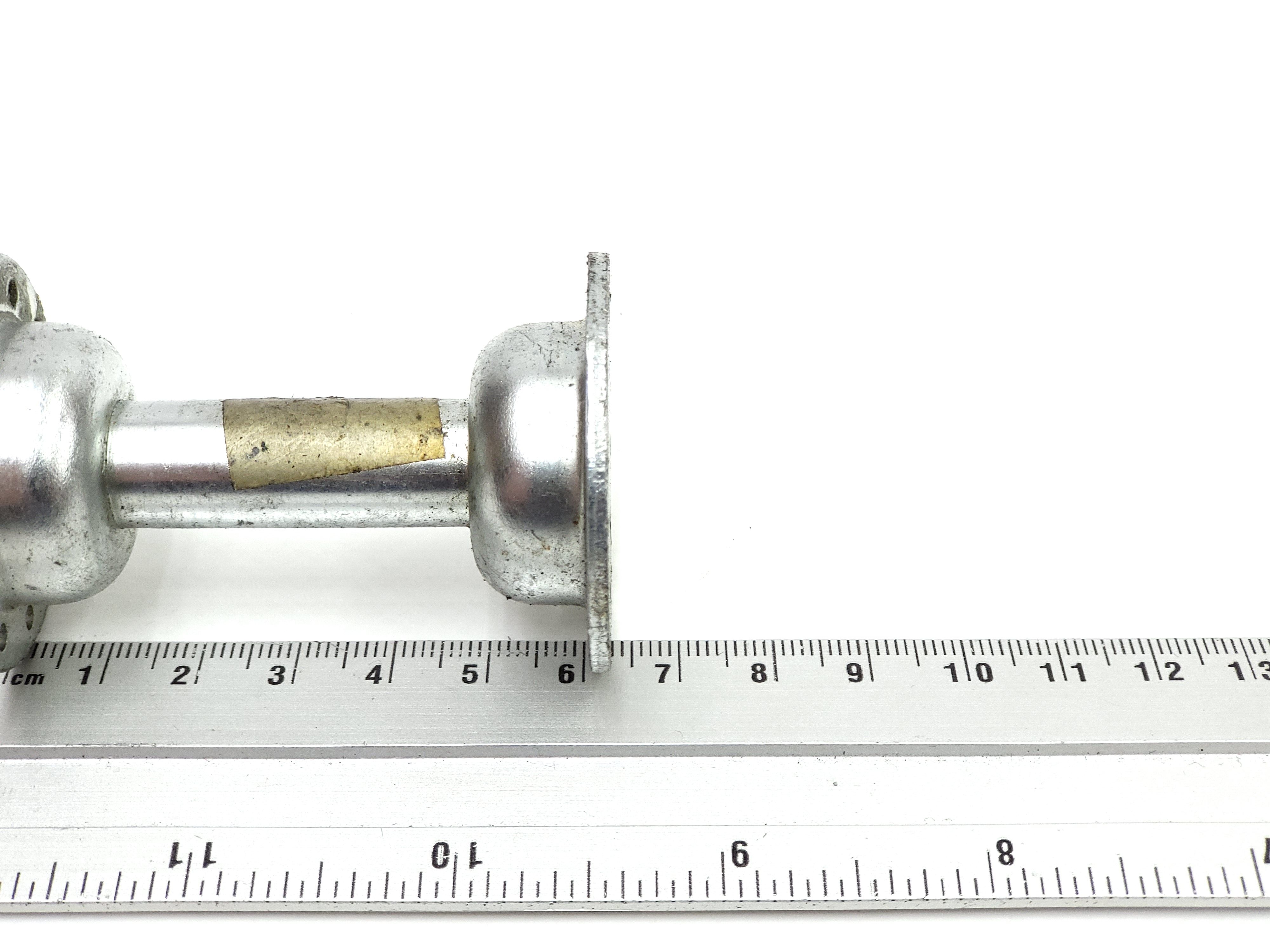 NOWA Piasta koła przód ZZR Romet Universal Tyler PRL 24 szprychy