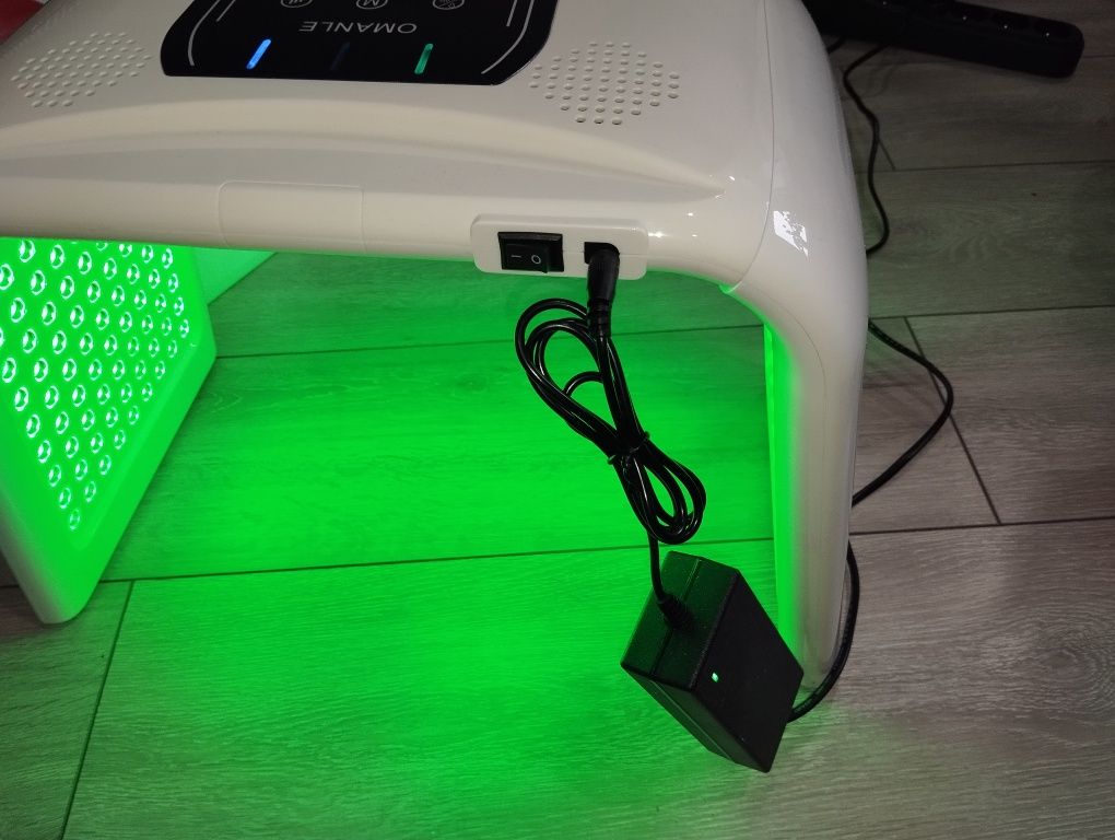Lampa LED do twarzy do terapii światłem
