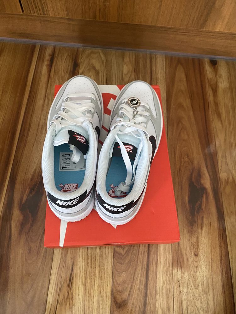 Nike Dunk Low SE Jackpot 37.5 38.5 40
