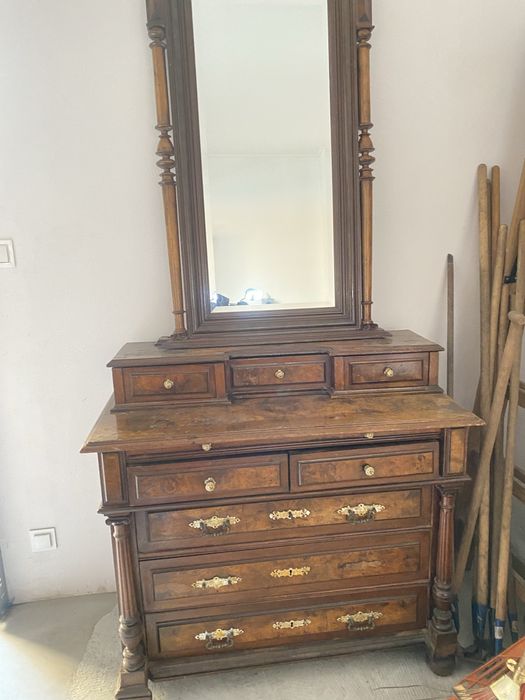 Drewniana toaletka vintage