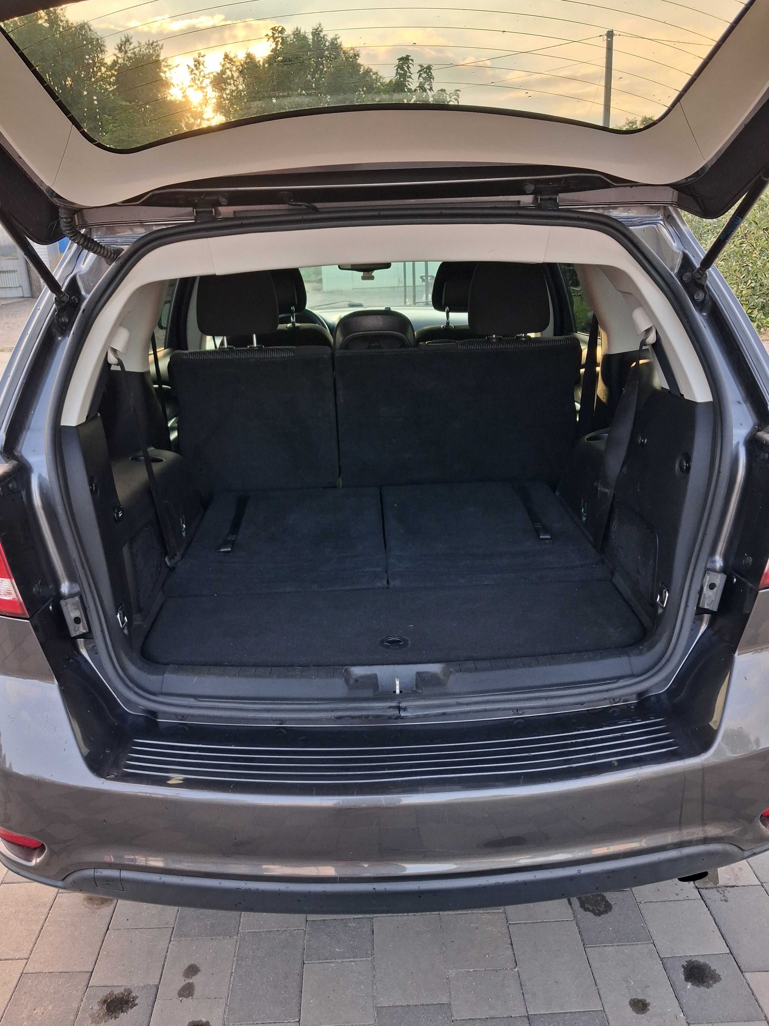 Продам Dodge Journey SXT 2.4L (2014)
