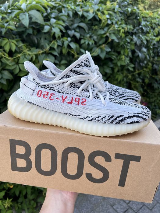 Adidas Yeezy Boost 350 V2 Zebra buty sneakersy niskie białe 42 2/3