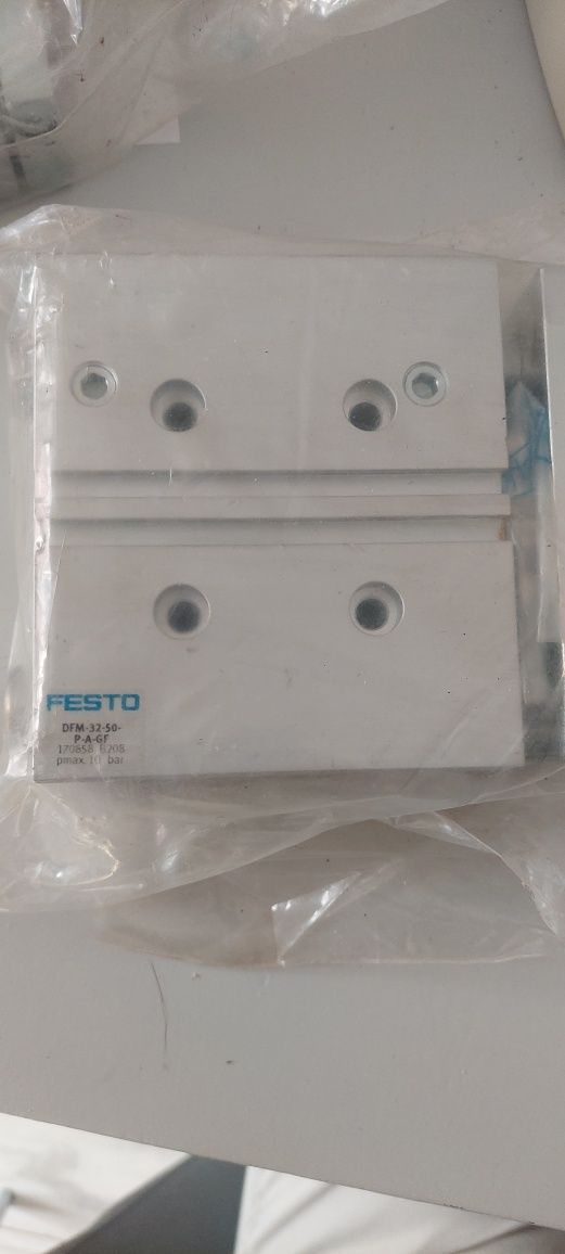 Festo dfm-32-50-p-a-gf