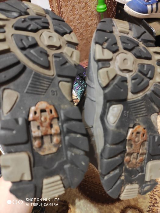 Зимние теплые ботинки