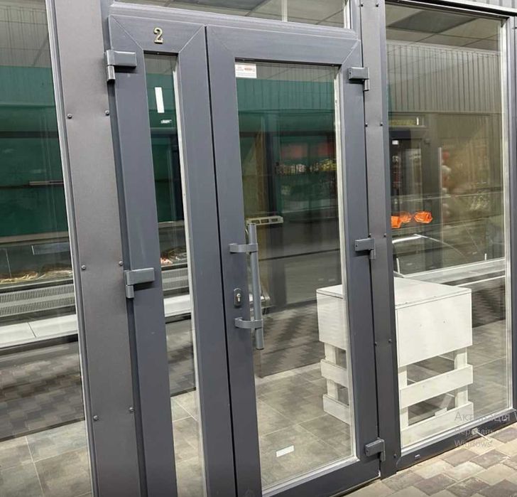 Здам Фасад 10 м2 Оболонь АТБ Прогулочна Алєя  Приозерна 2 Набережна