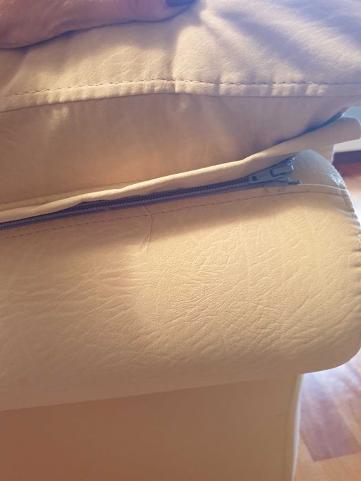 Poltrona beige muito bom estado