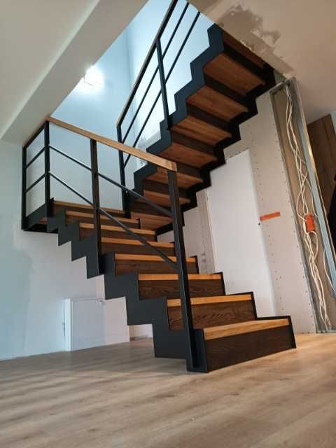 Schody dywanowe drewniane, dąb, jesion, drewniane, premium, na wymiar