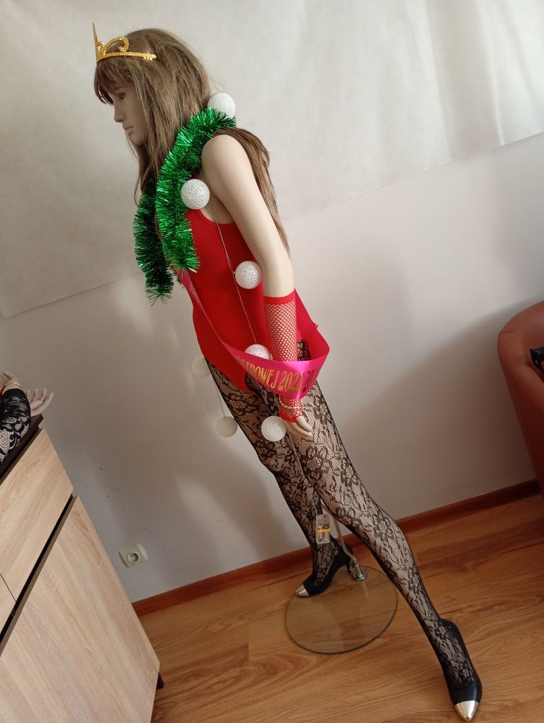 Manekin calopostaciowy