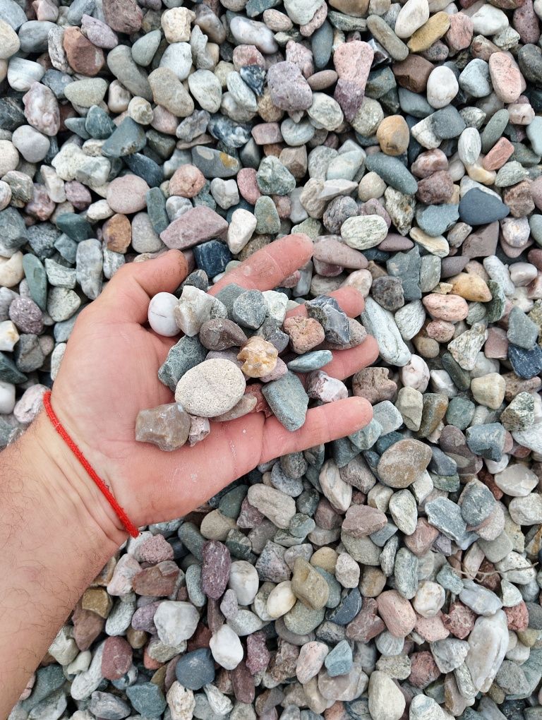 Kamień ogrodowy żwir płukany okrągły łamany dalmatyńczyk grys granitow