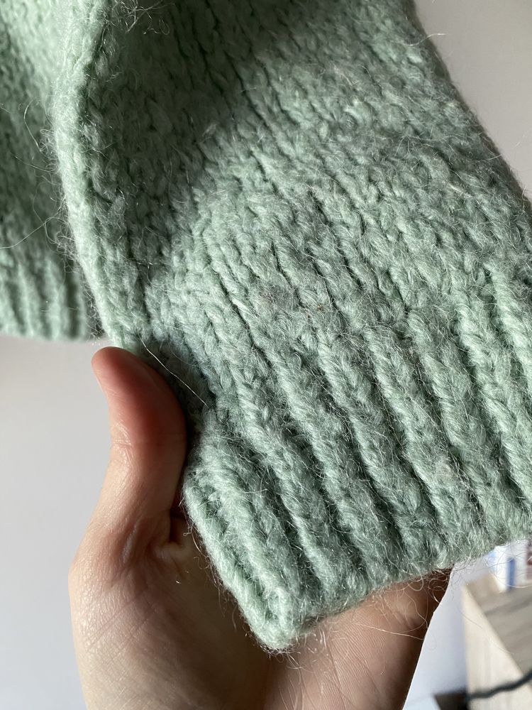 Zara miętowy sweter oversize gruby splot