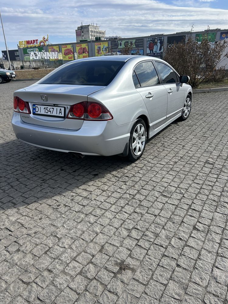 Honda Civic 2007 1,8 механічна Газ/бензин