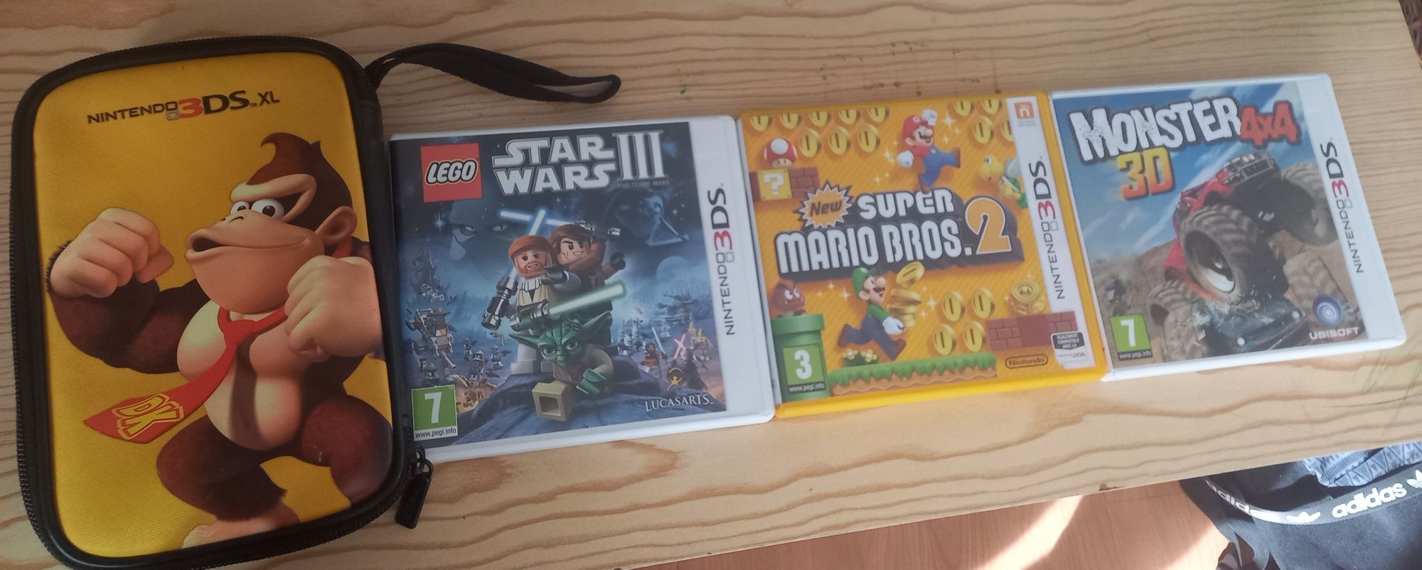 Bolsa para nintendo 3DS + jogos