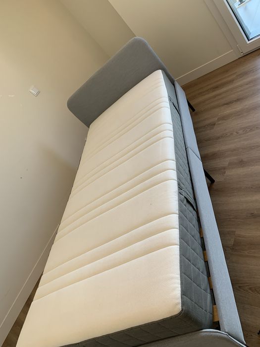 2 camas ika com colchões