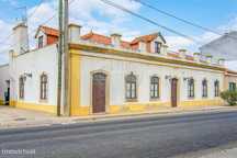 Moradia T12 para venda