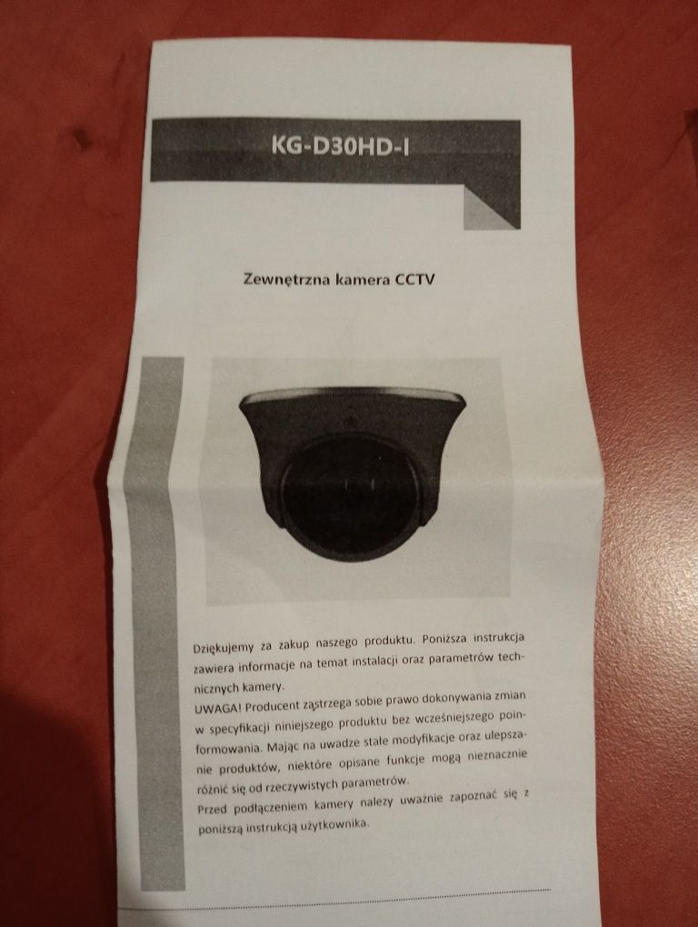 Kamera zewnętrzna/wewnętrzna wraz z uchwytem.
