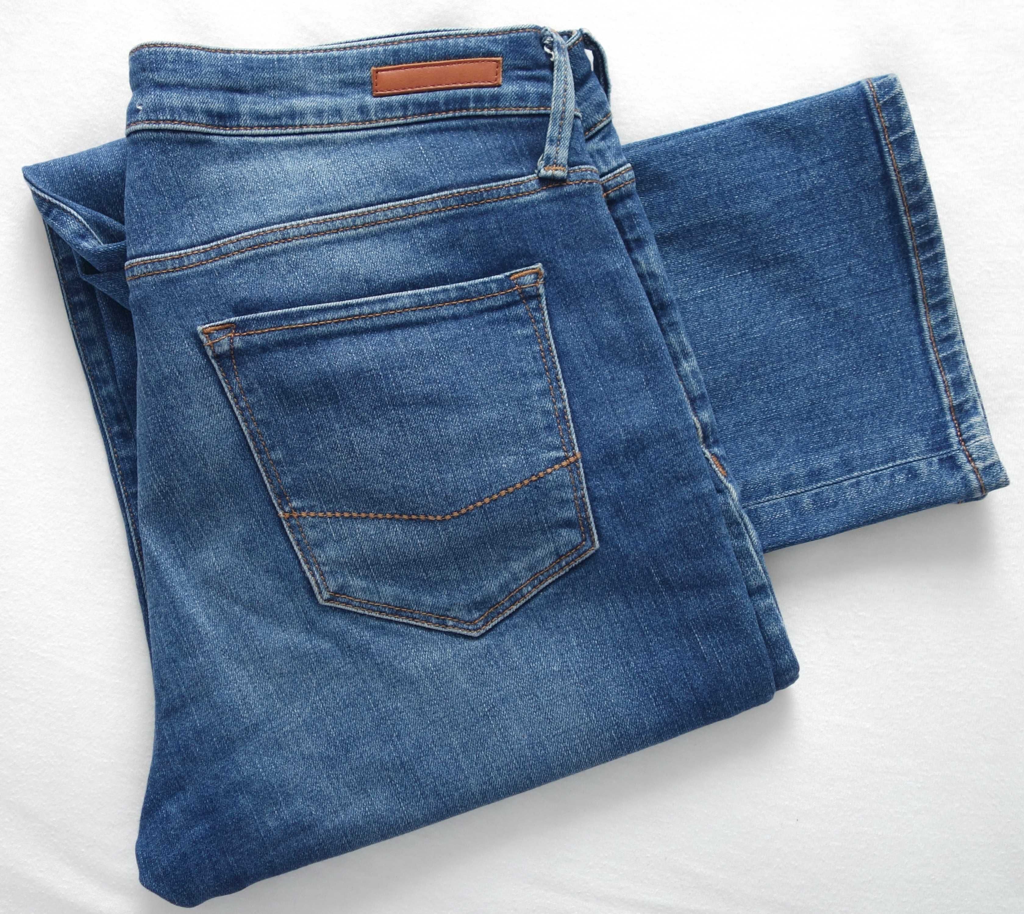 Spodnie jeansowe Cross W29L32
