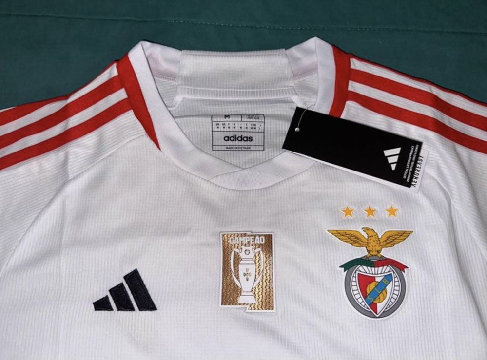 Camisola de futebol do Benfica