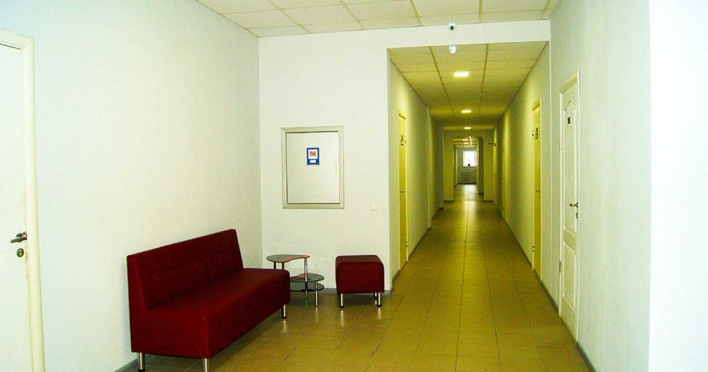 Аренда офисного помещения 18м2 ,2 эт. БЦ по адресу: ул Родини Бунге,10