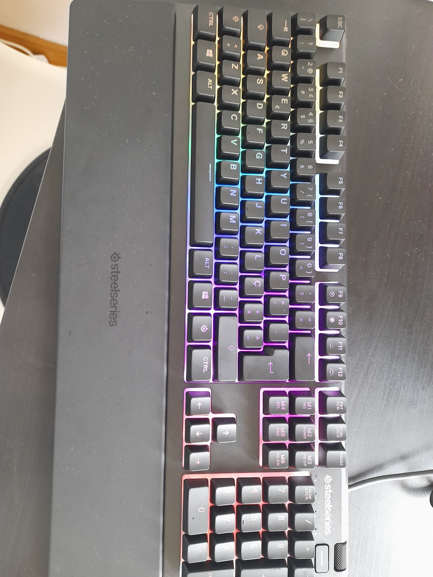 Teclado apex 3 Quase novo