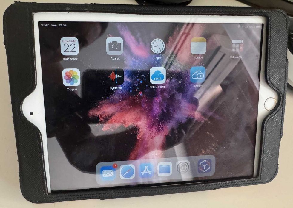 iPad mini 3 MGY92fD/A , Malo Używany , Etui Skóra  , Tanio