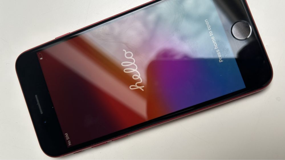 Iphone SE 2022 64gb RED stan idealny