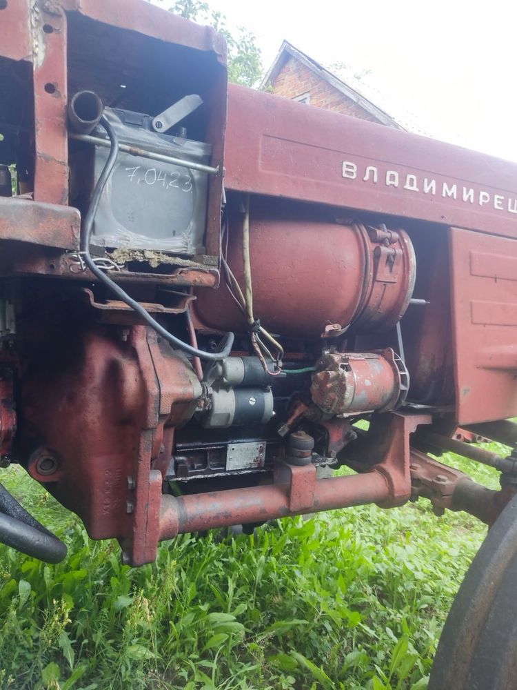 Продам трактор т25
