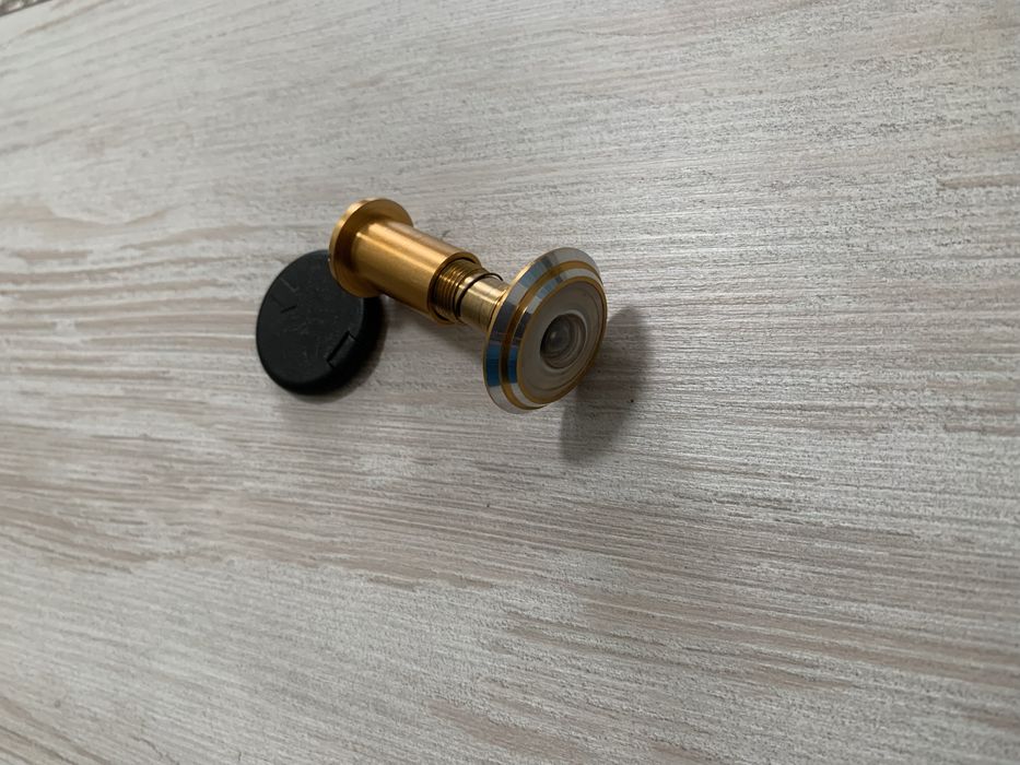 Продам дверне вічко глазок 30/55 б/у