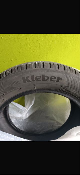 Opony wielosezonowe w dobrym stanie