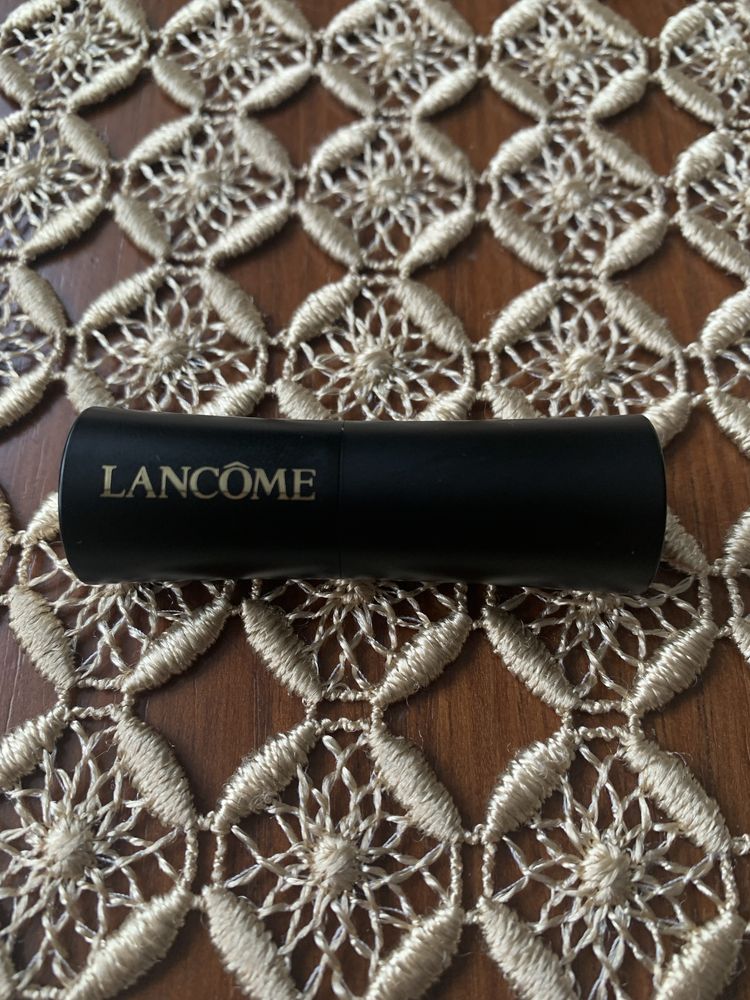 Lancome pomadka L'Absolu Rouge Drama Matte 196