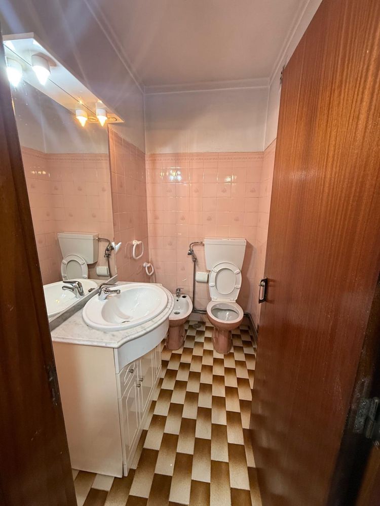 Quarto Casal (arrendamento mensal)