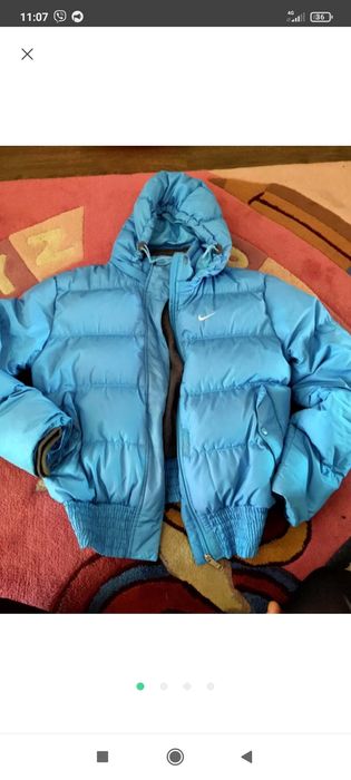 Жіноча Курточка відомої фірми Nike