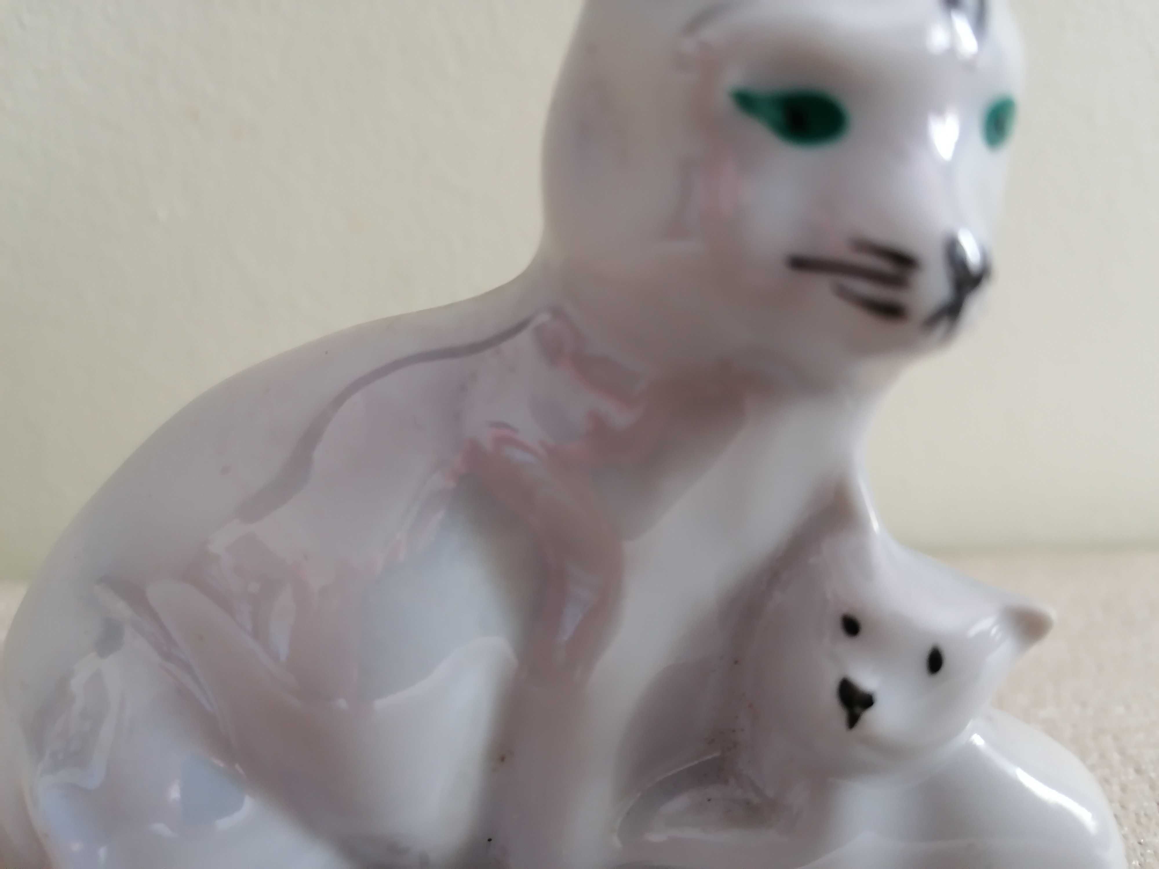 porcelana figurka kot koty Titov