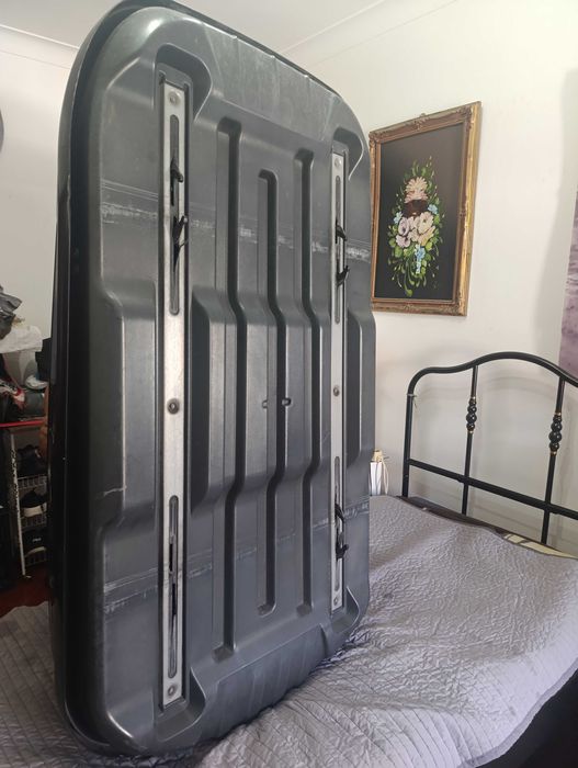Mala p tejadilho de automóvel